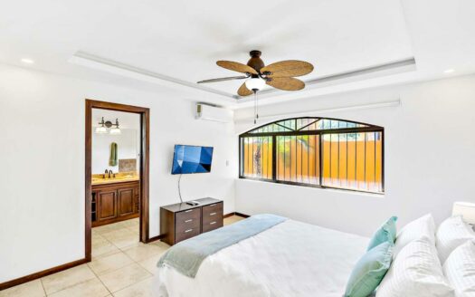 Opportunity in Tamarindo! 3-Bedroom Condo Just 10 Minutes from the Beach – Condominio de 3 Habitaciones a Solo 10 Minutos de la Playa.cod.117107