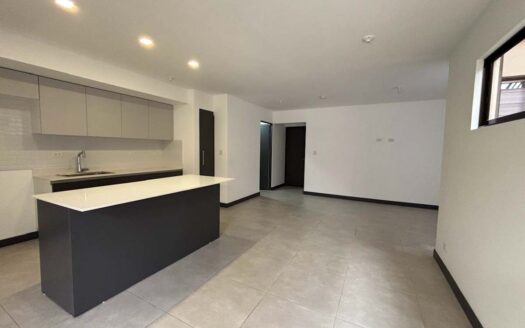 Se Alquila Apartamento en San Francisco de Heredia cerca de la Zona Franca en Planta Baja, como nuevo y amueblado, con 2 habitaciones y 2 baños. Código 122257