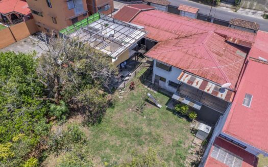 Remate Bancario en Sabanilla: Oportunidad de Inversión con 8 Apartamentos cod.125504