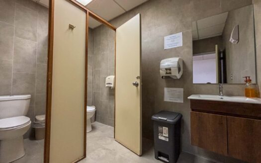Oficina en Alquiler en San Pedro, Oficentro del Este, Ubicación Estratégica cod.125667