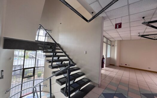 Curridabat: Edificio Comercial en Venta! Ideal Para Oficinas/Centro Medico/ Call Center. #127441