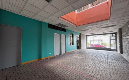Curridabat: Edificio Comercial en Venta! Ideal Para Oficinas/Centro Medico/ Call Center. #127441