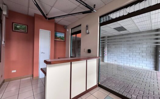 Curridabat: Edificio Comercial en Venta! Ideal Para Oficinas/Centro Medico/ Call Center. #127441