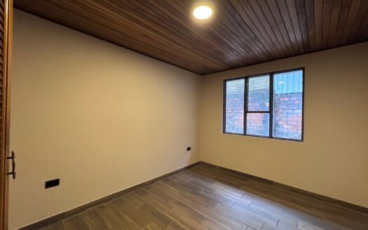 Tres Ríos: Con Uso de Suelo Mixto! Casa de Una Planta en San Diego con 255 Metros de Lote. #129142