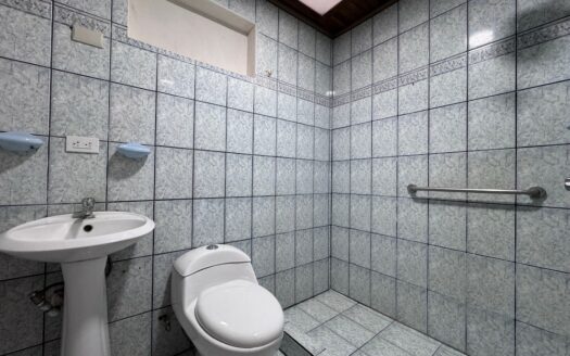 Tres Ríos: Con Uso de Suelo Mixto! Casa de Una Planta en San Diego con 255 Metros de Lote. #129142