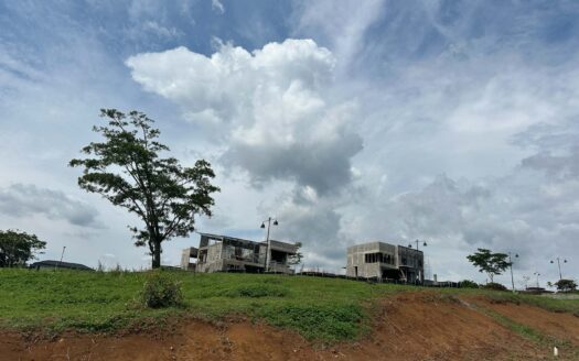 Lotes disponibles en venta de 600 m2 en condominio exclusivo en un entorno natural . COD:131788