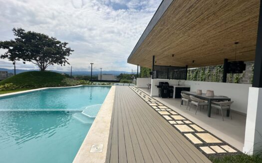 Lotes disponibles en venta de 600 m2 en condominio exclusivo en un entorno natural . COD:131788