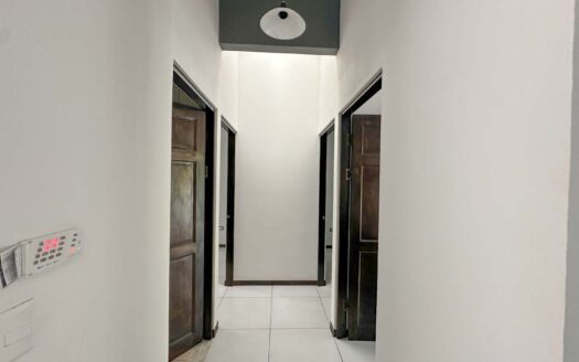 Hermosa Casa de una sola planta en venta de 160 mts2 de contrucción y 330mts2 de terreno a solo 5 minutos del centro de San Ramon de Alajuela.COD:132401