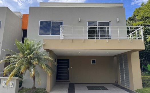 🏡 Casa en Venta en Santa Ana, Esquinera en Condominio con Acabados de Lujo. Cod. 132314