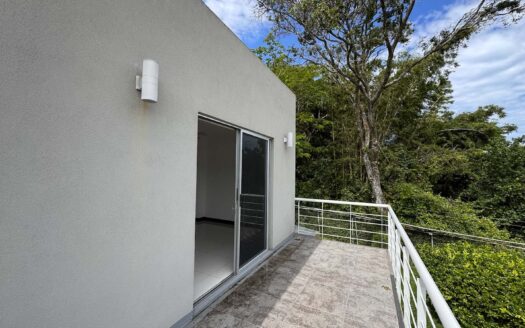 🏡 Casa en Venta en Santa Ana, Esquinera en Condominio con Acabados de Lujo. Cod. 132314