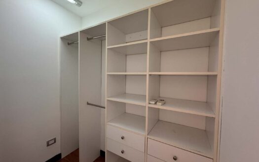 🏡 Casa en Venta en Santa Ana, Esquinera en Condominio con Acabados de Lujo. Cod. 132314