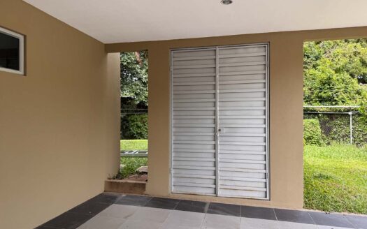 🏡 Casa en Venta en Santa Ana, Esquinera en Condominio con Acabados de Lujo. Cod. 132314