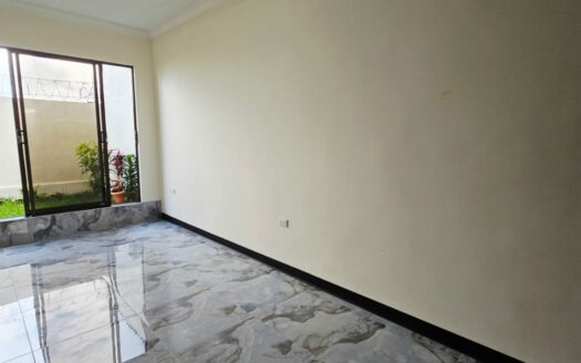 ¡OPORTUNIDAD! Casa En Venta En Alajuela, Residencial Cataluña, Para Estrenar Y De Una Planta. COD. 132024