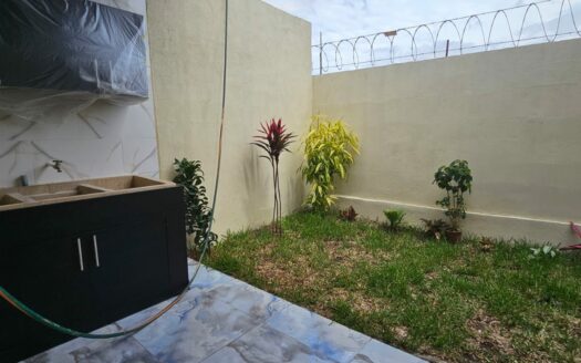 ¡OPORTUNIDAD! Casa En Venta En Alajuela, Residencial Cataluña, Para Estrenar Y De Una Planta. COD. 132024