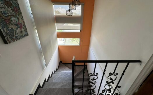 OPORTUNIDAD Casa en Venta de 139 metros de construccion y 163 de terrreno en Turrúcares en condominio privado.COD:131803