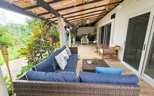 Venta de Casa de 1 planta (Lote: 507 m2.) Ubicada en Ciudad Cariari. 3 hab – 2 baños – 3 parqueos. Cod. 133378