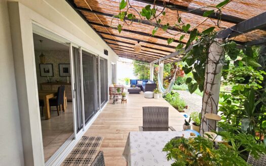 Venta de Casa de 1 planta (Lote: 507 m2.) Ubicada en Ciudad Cariari. 3 hab – 2 baños – 3 parqueos. Cod. 133378