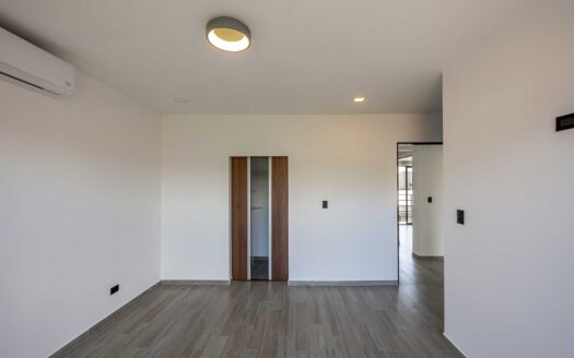 Casa Para Estrenar en Venta en El Coyol, Alajuela, en Condominio con Piscinas y Amenidades. COD. 132672