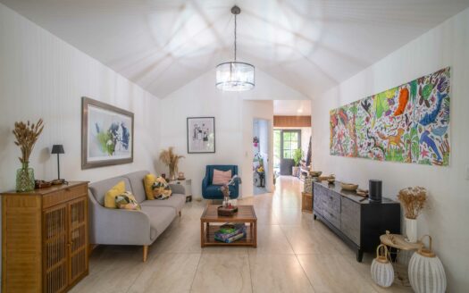 Venta de Casa de 1 planta (Lote: 507 m2.) Ubicada en Ciudad Cariari. 3 hab – 2 baños – 3 parqueos. Cod. 133378