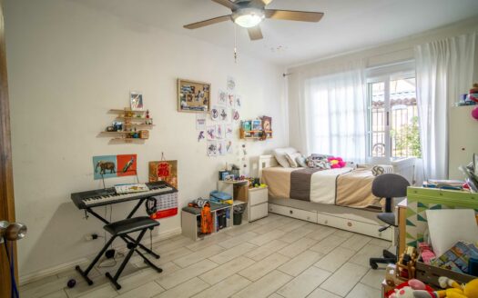 Venta de Casa de 1 planta (Lote: 507 m2.) Ubicada en Ciudad Cariari. 3 hab – 2 baños – 3 parqueos. Cod. 133378