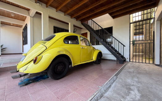 Oportunidad!!! Venta de Casa con Apartamento en Segundo Nivel, en La Florida de Tibás COD 134007