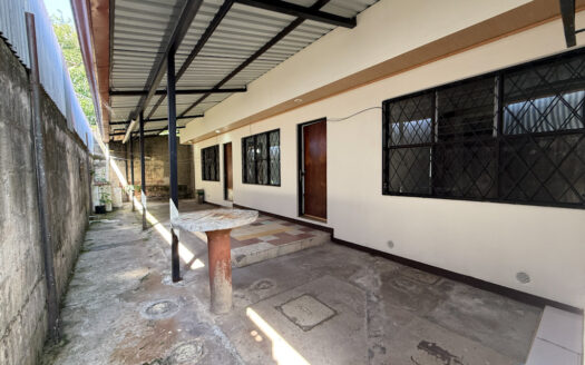 Oportunidad!!! Venta de Casa con Apartamento en Segundo Nivel, en La Florida de Tibás COD 134007