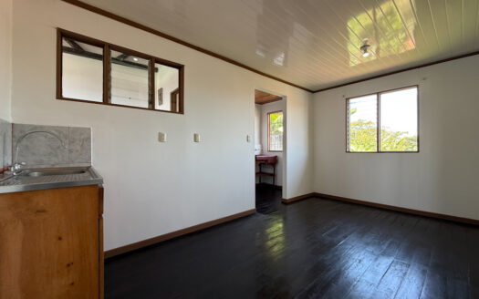 Oportunidad!!! Venta de Casa con Apartamento en Segundo Nivel, en La Florida de Tibás COD 134007