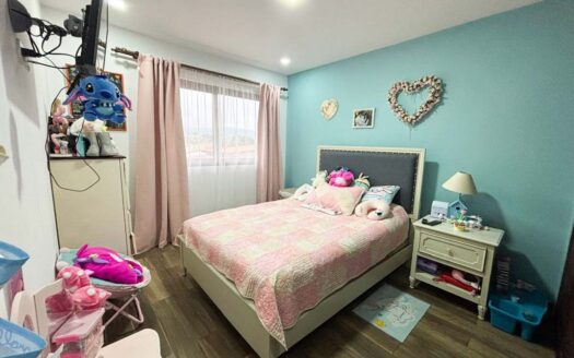 Se Alquila Casa en Condominio en Santo Tomás de Santo Domingo, Heredia, 227 M2 de Lote. Código 133346