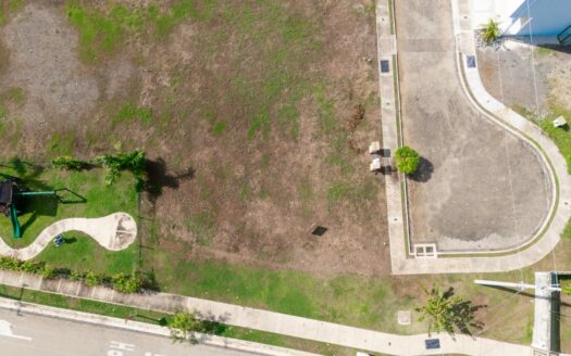 ¡Lote Esquinero en Venta en Casa Praia, Playa Jacó! A tan solo 5 minutos del mar🏖️ 174 m². Cod 134285