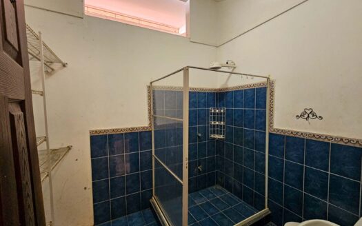 Remate Bancario!!! Casa de 1 planta Lote: 214.14   Constr.: 134.23 (3 hab, 2 baños, 2 parqueos) Cod. 135200