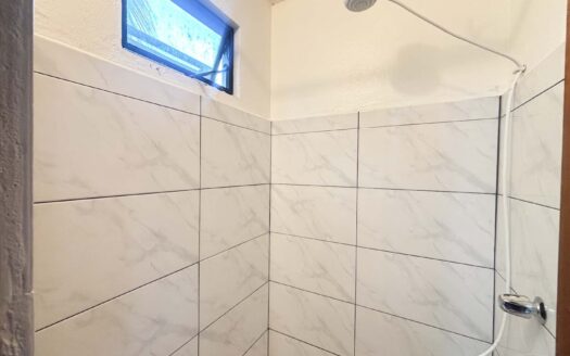 🌴 Hermosa Casa en Punta Leona – Ubicación Privilegiada, Ideal para Vivir o Invertir 🏡- A solo 3 Minutos de Playa Mantas $260 000-Código: 135666