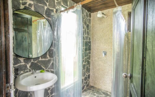 Espectacular Propiedad para Inversión en Paraiso de Cartago. Codigo 135480