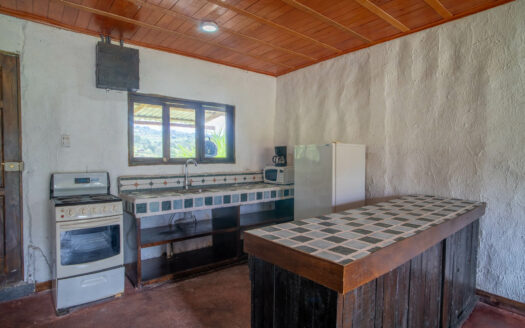 Espectacular Propiedad para Inversión en Paraiso de Cartago. Codigo 135480