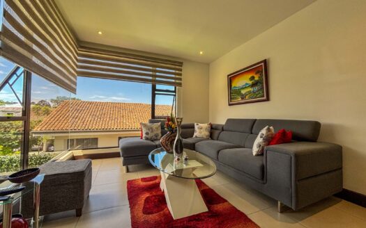 Venta de Casa Esquinera – Condominio La Estefana, San Rafael de Montes de Oca cod.135106