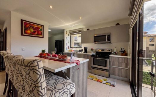 Venta de Casa Esquinera – Condominio La Estefana, San Rafael de Montes de Oca cod.135106