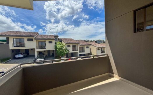 Venta de Casa Esquinera – Condominio La Estefana, San Rafael de Montes de Oca cod.135106