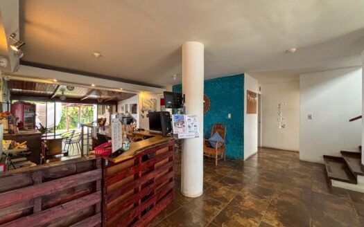 En venta – Propiedad y negocio en tipo Hostel en Francisco Peralta, San José cod.136060