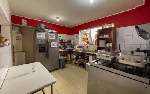 En venta – Propiedad y negocio en tipo Hostel en Francisco Peralta, San José cod.136060