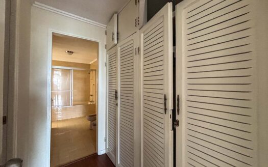 Venta de Apartamento 247m2 en San Pedro Montes de Oca, Remate Bancario cod.135625