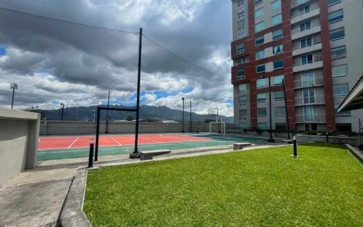 Apartamento en venta en Paseo Colón, Condominio 6-30, oportunidad de remate bancario COD#136188