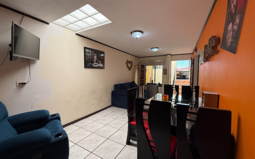 Hermosa Casa de 2 Plantas en Residencial con Seguridad y Acceso Controlado en Patalillo de Coronado COD 134877