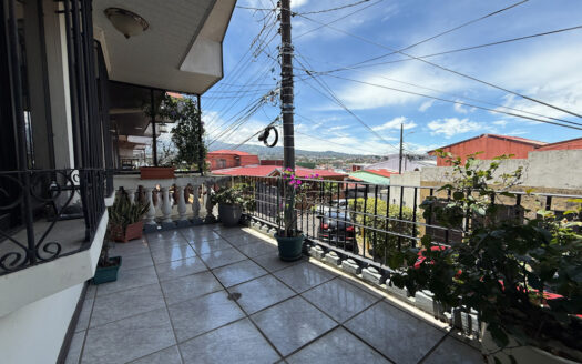 Hermosa Casa de 2 Plantas en Residencial con Seguridad y Acceso Controlado en Patalillo de Coronado COD 134877