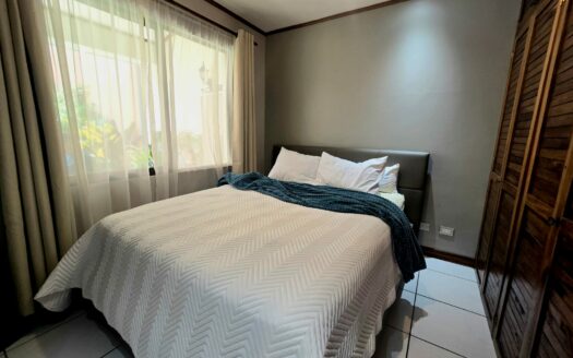 De Oportunidad! Casa de una planta en Curridabat lote de 256m2, Residencial Privado! #135544