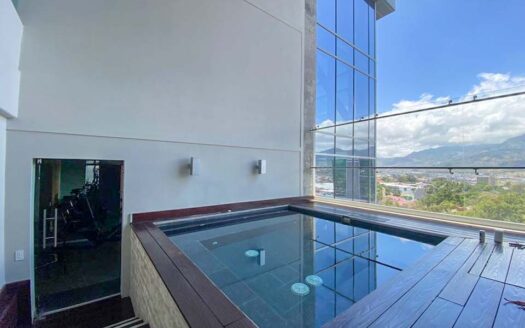 Apartamento en Venta en Rohrmoser Qbo Skyhomes con Vista Panorámica COD#136764
