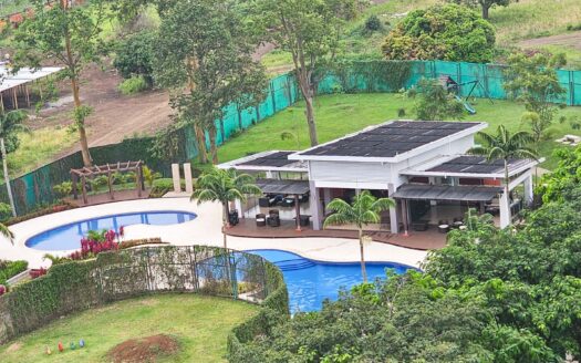 Venta de apartamento Ubicado en Heredia. Condominio Torres de Heredia, muy cerca de Zonas Francas, piso #10 (1 hab,1 baño,1 parqueo) Cod. 136407