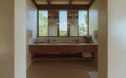Luxury & Nature Combined – Modern Elegance with Pool & Panoramic Views COD:137311