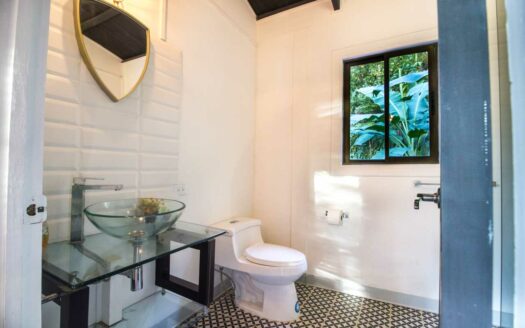 Boho-Style Home with Stunning Ocean View – 2 km from Santa Teresa COD: 137285