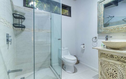 Boho-Style Home with Stunning Ocean View – 2 km from Santa Teresa COD: 137285