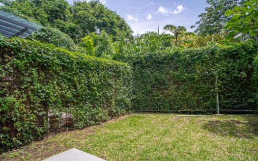 ESTRENE casa en Condominio en Pozos de Santa Ana con el MEJOR PRECIO por M2, 2 niveles, 2 dormitorios, con jardin! COD. 137447