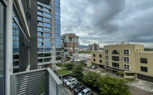 Apartamento en Venta en Rohrmoser Qbo Skyhomes con Vista Panorámica COD#136764